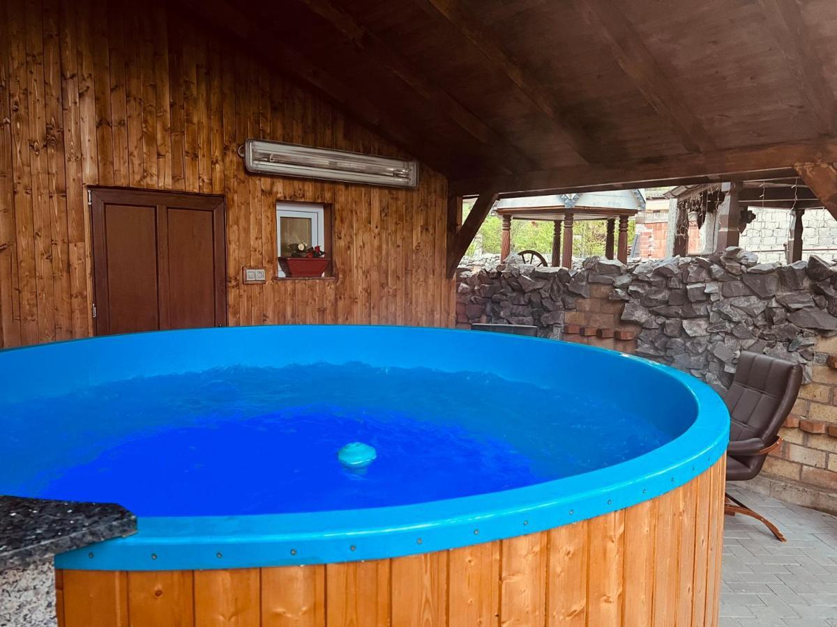 Vila Mery Moisei Exteriör bild